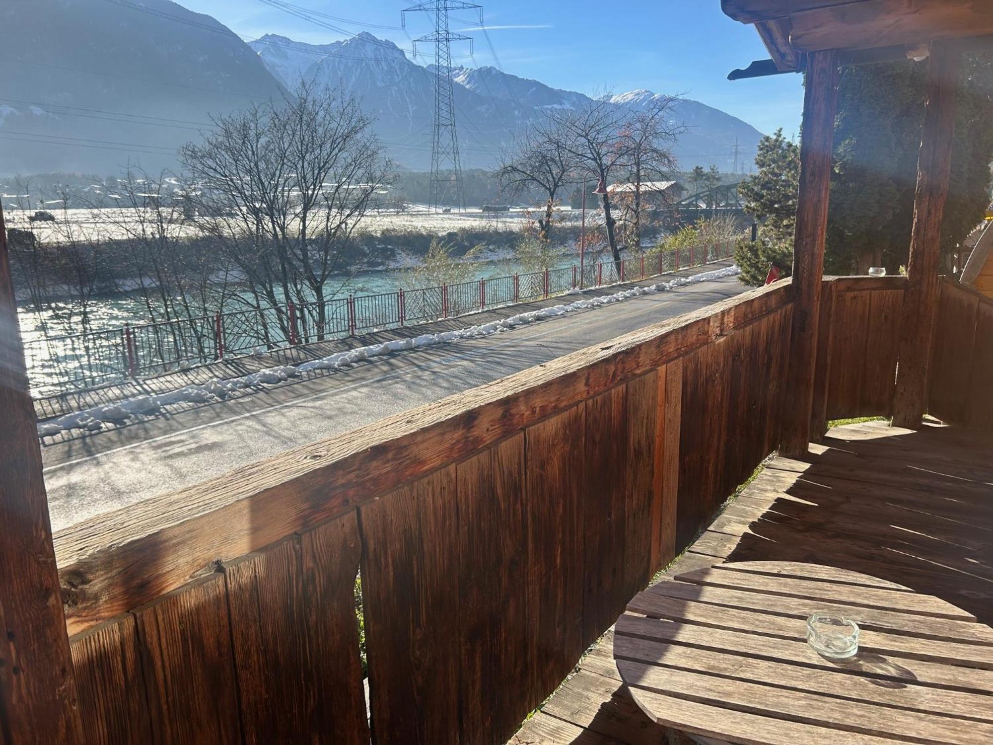 Inn-Side Adventure Cabins Haiming Exterior foto