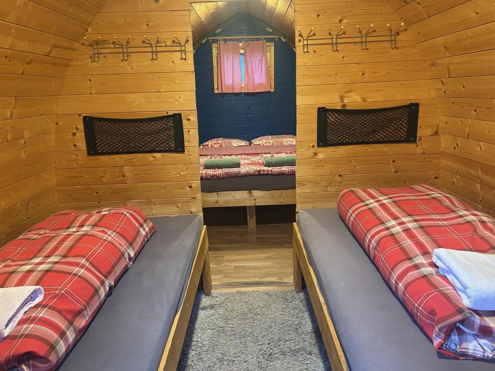 Inn-Side Adventure Cabins Haiming Exterior foto