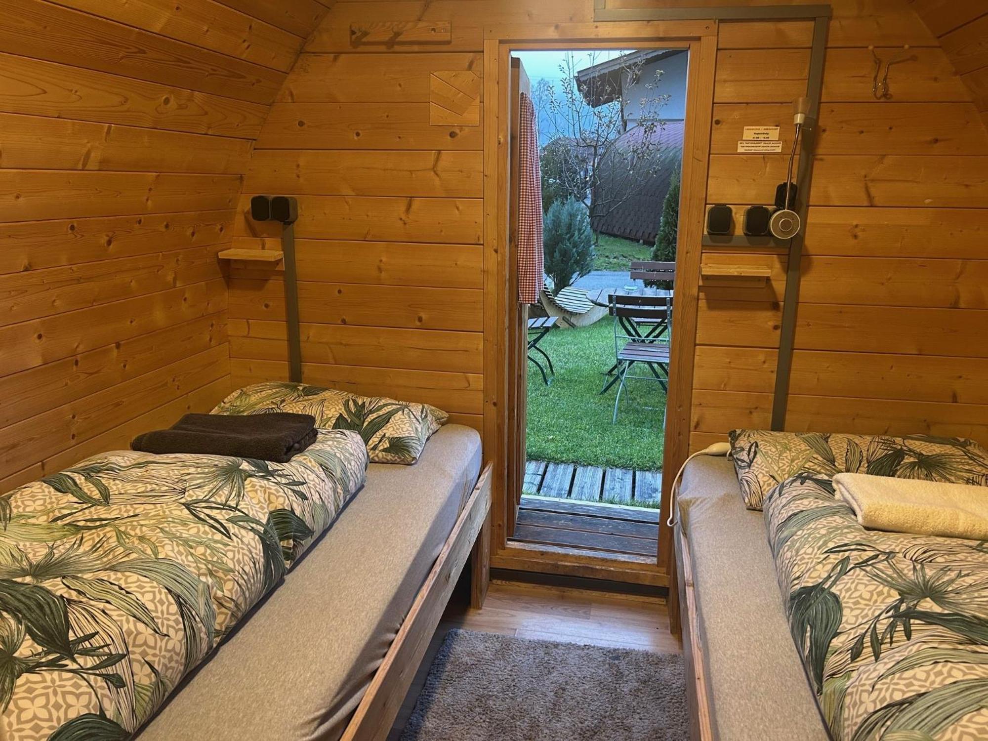Inn-Side Adventure Cabins Haiming Exterior foto